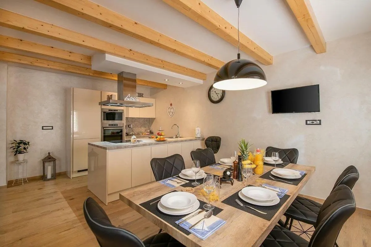 Semesterbostad Villa Porto Krnica Kroatien